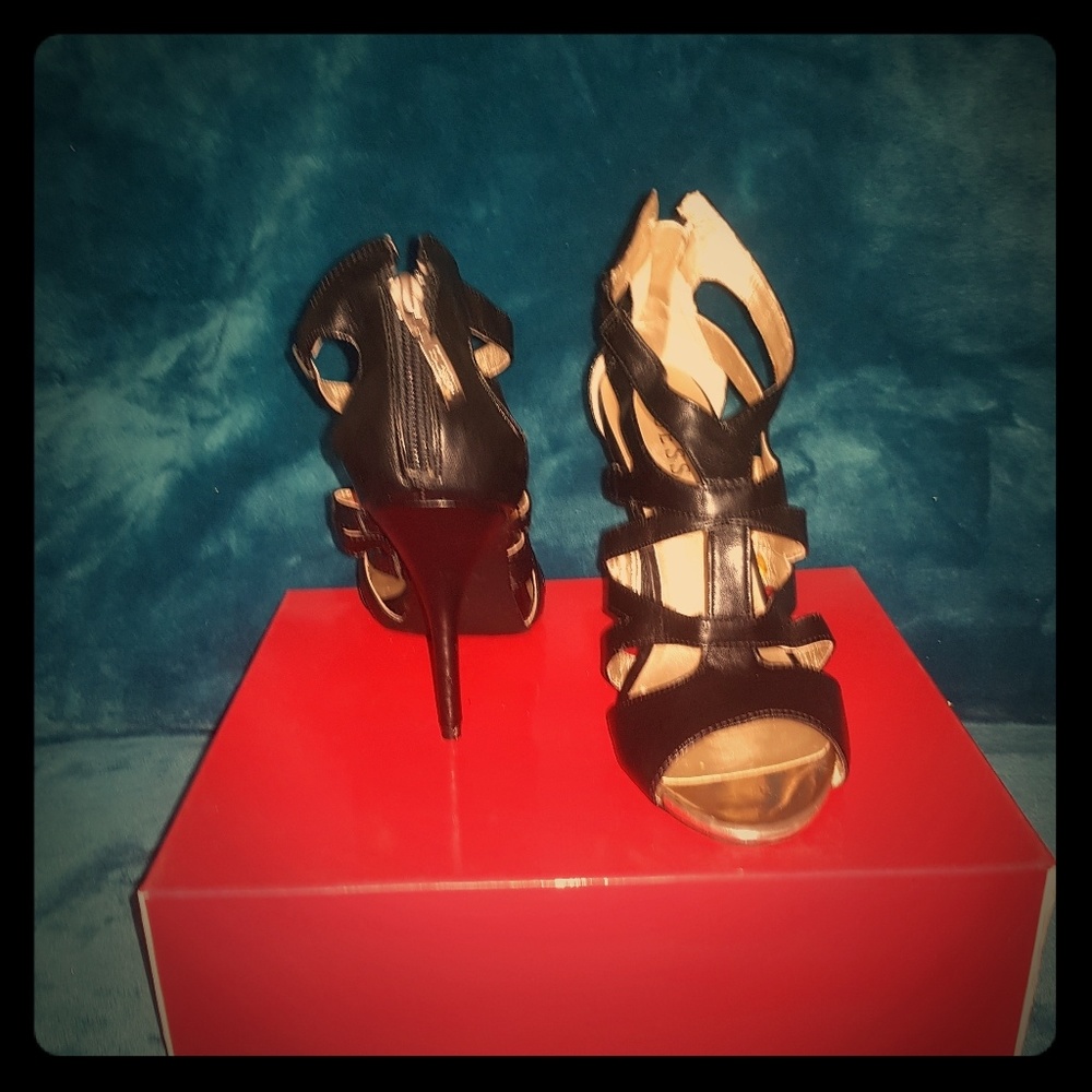 Guess heels